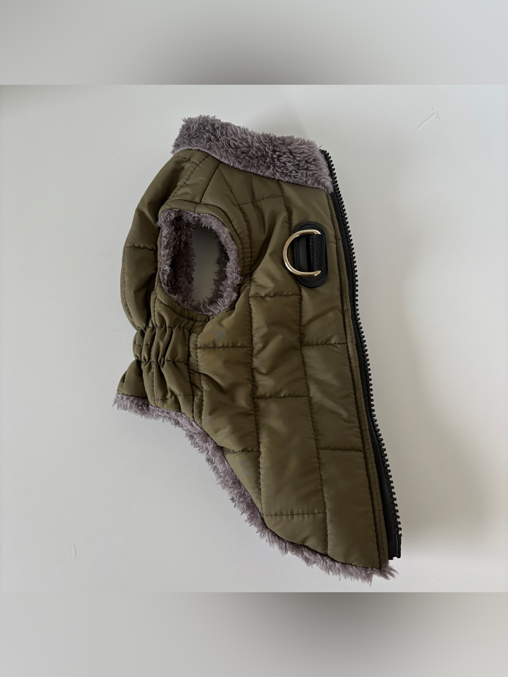 Small Dog Faux fur Jacket with‎ harness - Picture 4 of 8